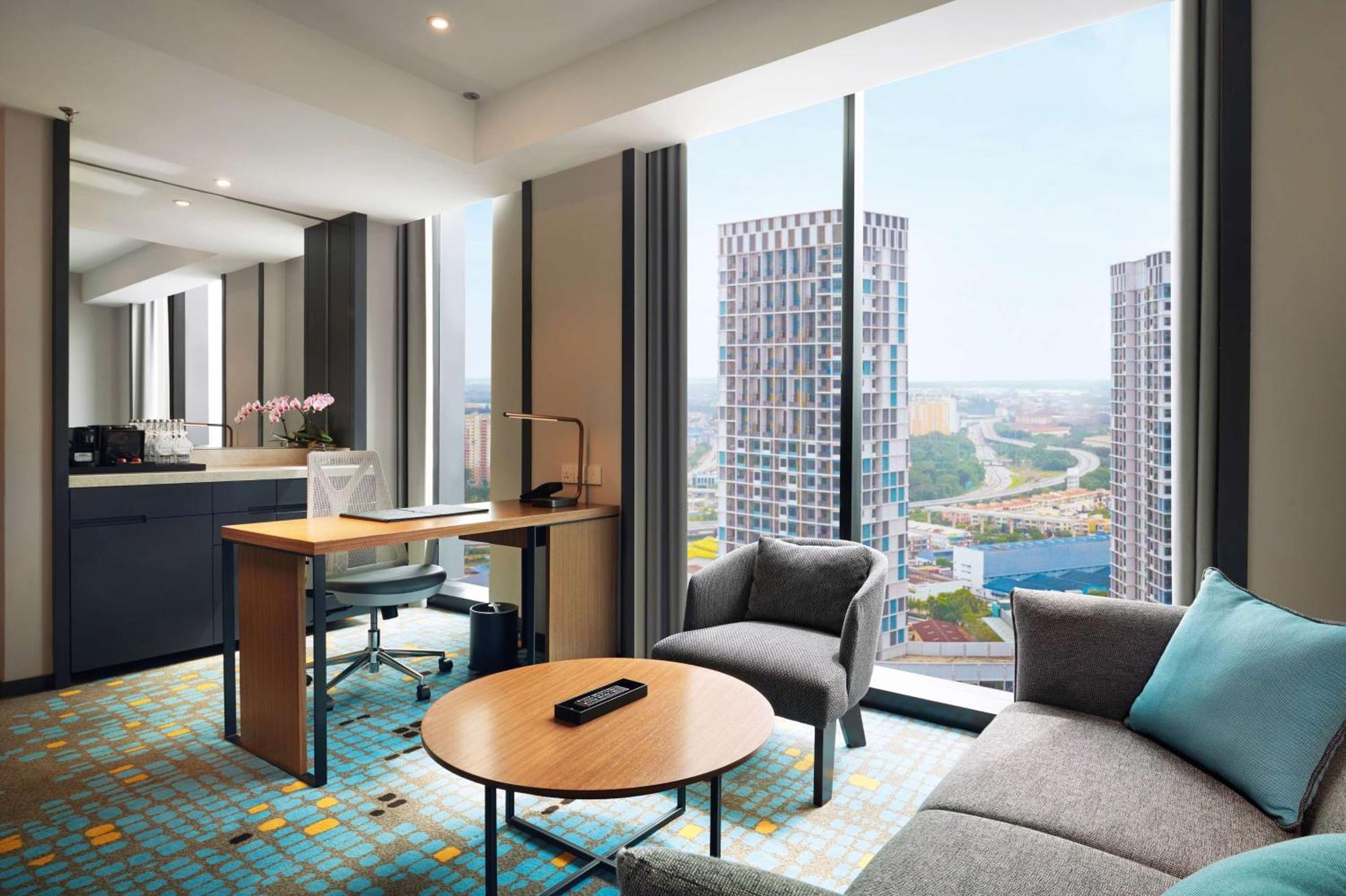 Doubletree By Hilton Shah Alam I-City Eksteriør billede A suite at the hotel